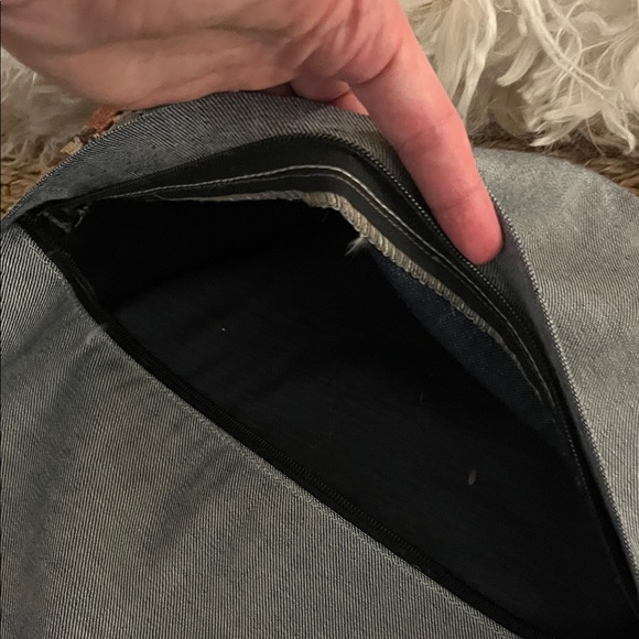 Geometric Patterned Tapestry Pillow Cover - Picture 4 of 6